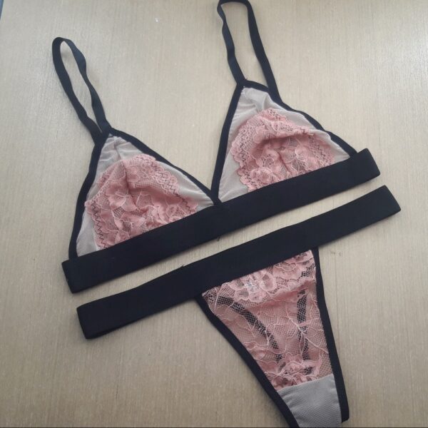 Conjunto sem Bojo em Tule Rosa