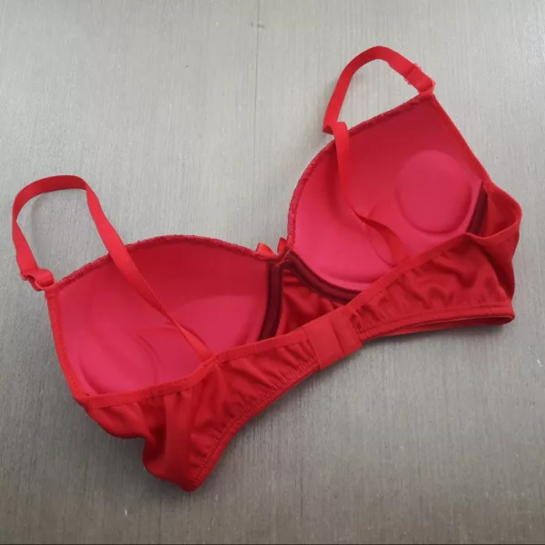 Conjunto com Bojo e Arco em Renda e Tecido LBR8991