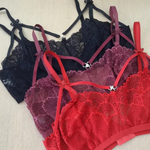 Sutiã Strappy Revestido em Renda Diamante