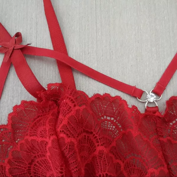 Sutiã Strappy Revestido em Renda Diamante