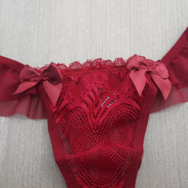 Calcinha Tanga Sexy em Renda e Tule