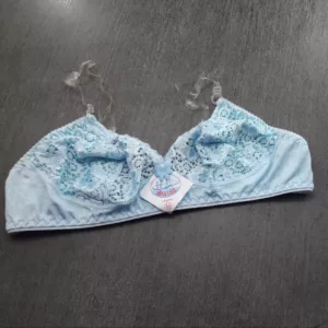 Sutiã Milla Básico sem Bojo com Alças de Silicone e Detalhes Renda