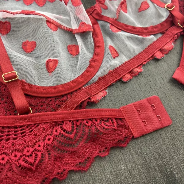 Conjunto Sem Bojo com Arco Lingerie Romântica em Renda e Guipir Bordado com Corações - Imagem 8