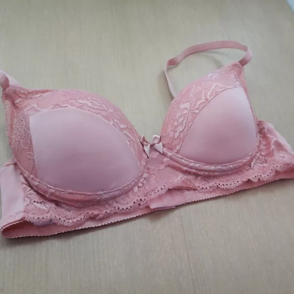 Conjunto com Bojo Sensual e Renda Keila - Imagem 4