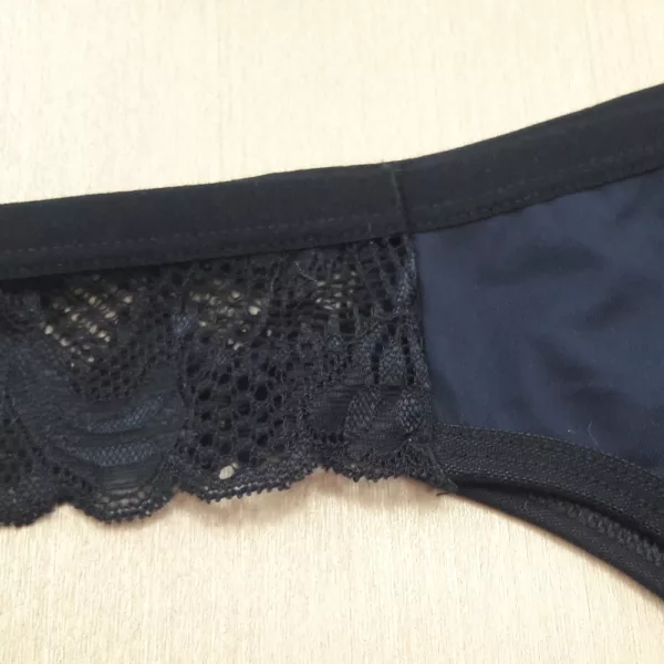 Tanga Sensual em Microfibra Lateral em Renda Mayara - Imagem 7