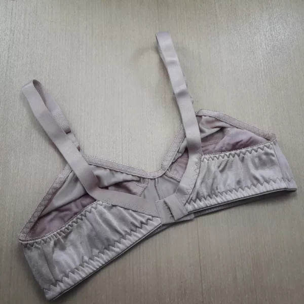 Sutiã sem Bojo Reforçado em Lycra e renda Rosset - Imagem 4
