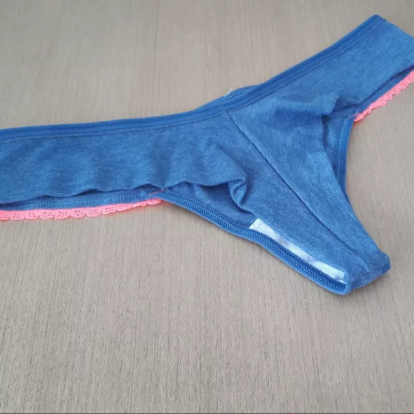 Calcinha Tanga Fio Duplo Elástico de Rendinha - Imagem 4
