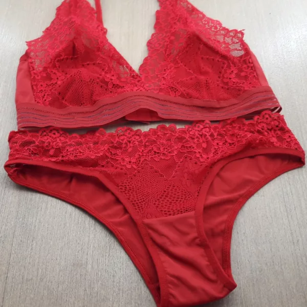 Conjunto Sem Bojo em Renda e Tecido - Imagem 3