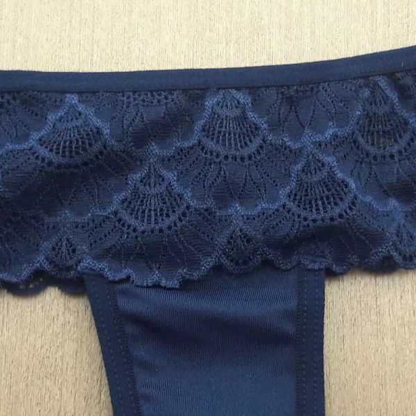 Calcinha modelo Tanga fio de cintura baixa Vanessa
