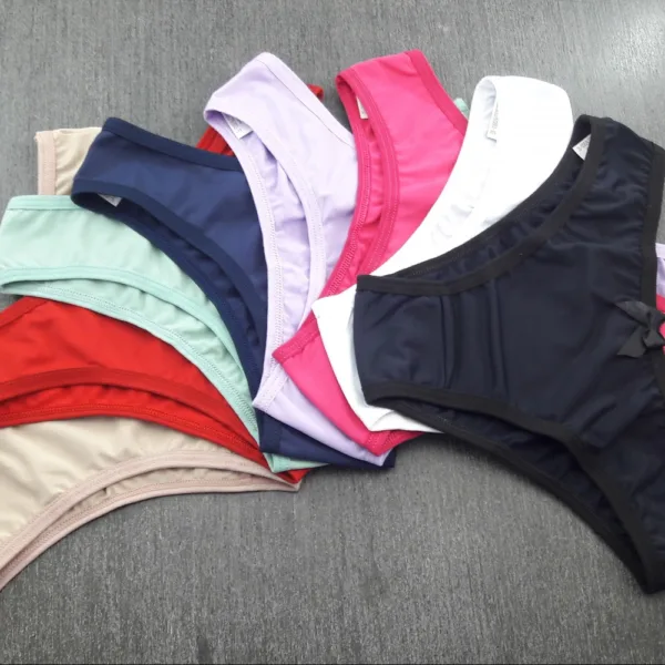 Kit com 3 Calcinhas Boneca Teen Cores Variadas