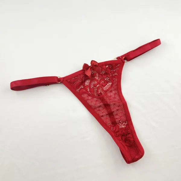 Tanga Sensual em Renda Delicada Fio Pérola