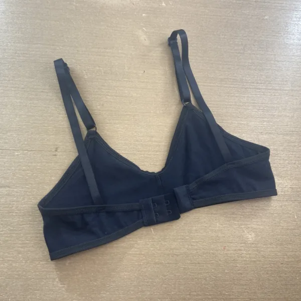 Kit com 3 Sutiãs Menina Moça Sem Bojo Cores Sortidas