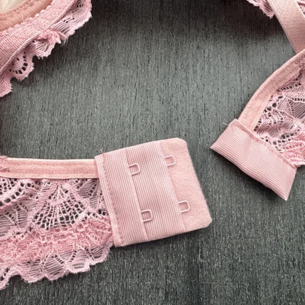 Conjunto com Bojo Sustentação em Renda